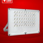 Sleek-On LED Flood Light